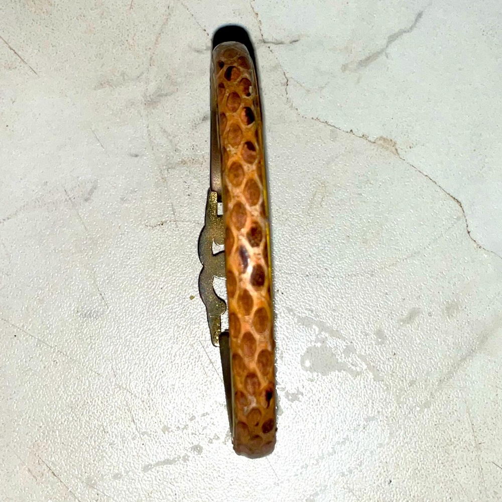 VINTAGE GUCCI GG 24K GOLDPLATED
BEIGE SNAKE'S SKIN BANGLE BRACELET - Picture 9 of 16